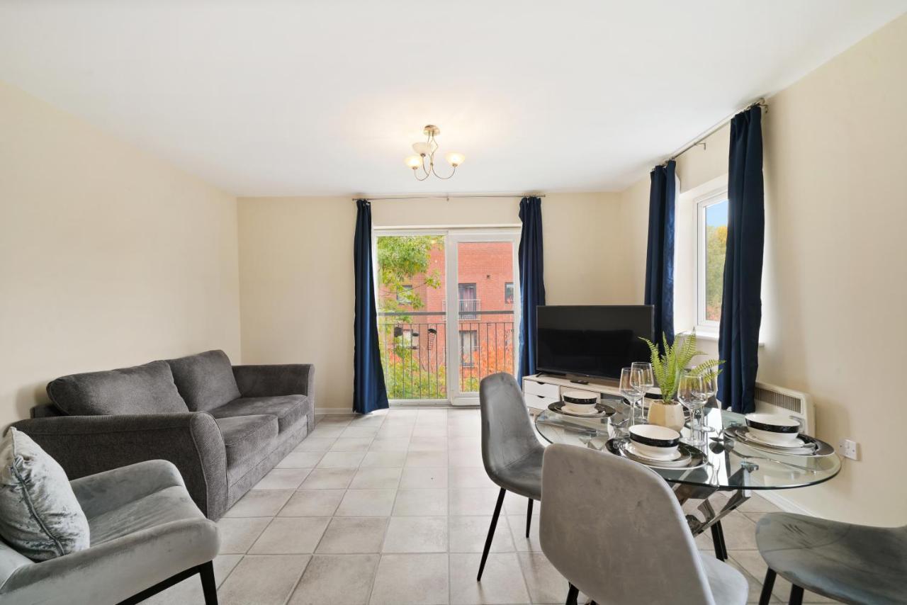 Peaceful 2Br Flat With Historic Bottle Kilns View & Free Parking Located Near City Centre Stoke-on-Trent Ngoại thất bức ảnh