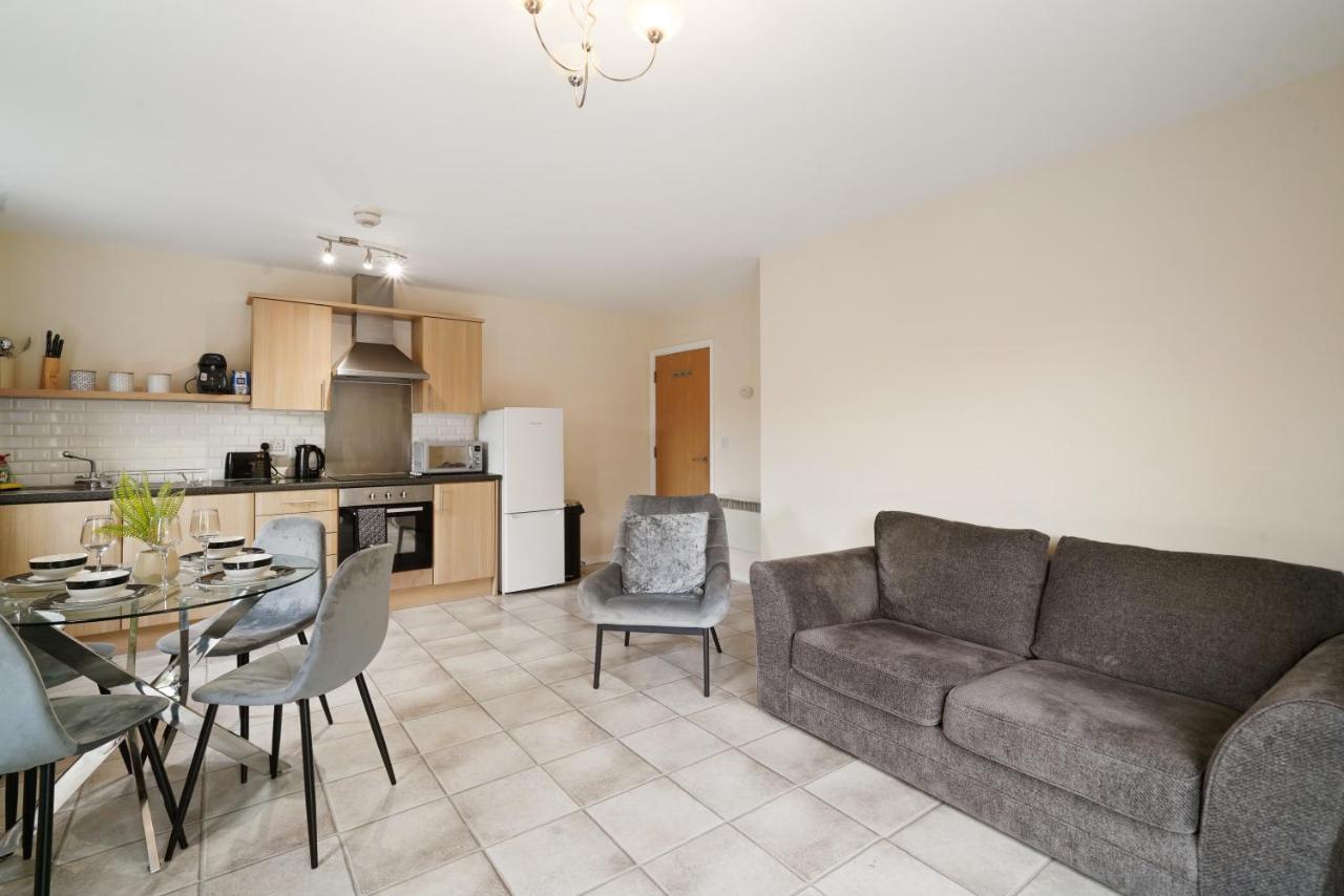Peaceful 2Br Flat With Historic Bottle Kilns View & Free Parking Located Near City Centre Stoke-on-Trent Ngoại thất bức ảnh
